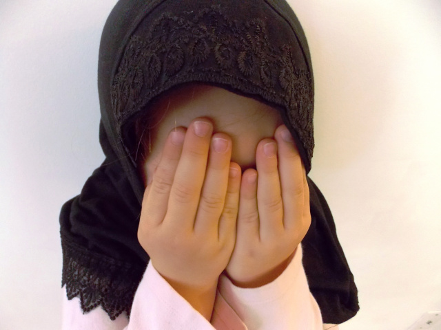 Amira Girls Hijab 6 W/Lace